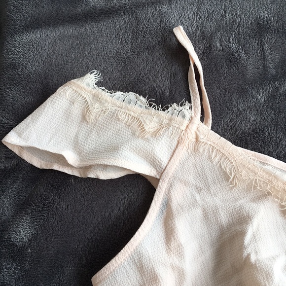 HIP Lace Top - Picture 3 of 6